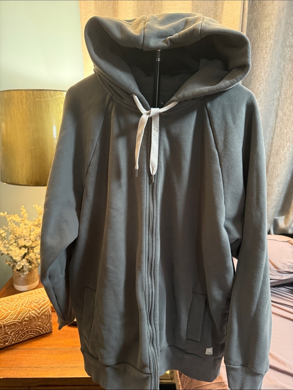 Vuori women’s Green Gray Full-Zip Hoodie Vest
